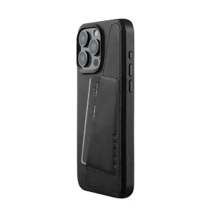Schwarze Mujjo Lederhülle für iPhone 15 Pro Max mit Kartenfach, genähten Kanten und Kameraausschnitt