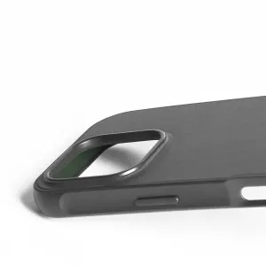 Coque Mujjo Shield Case pour iPhone 16 Pro en gris foncé, avec découpe surélevée pour l’appareil photo et cache pour bouton latéral.