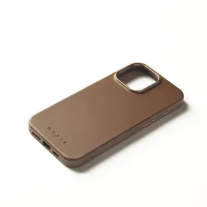 Coque en cuir Mujjo pour iPhone 16 Pro Max en fauve, avec conception protectrice compatible avec MagSafe et rebord surélevé pour l’appareil photo