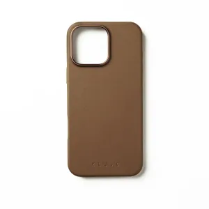 Coque en cuir beige Mujjo pour iPhone 16 Pro Max avec logo embossé et grande découpe pour l’appareil photo