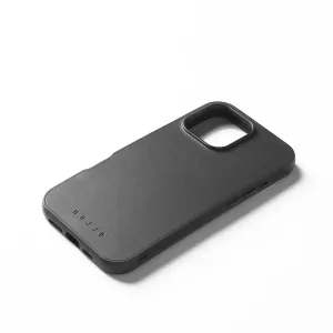 Mujjo Shield Case für iPhone 16 Pro Max in Schwarz, mit strukturierter Oberfläche und großer Kameraaussparung