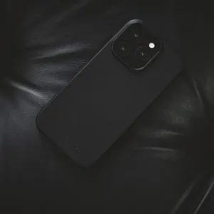Coque en cuir Mujjo pour iPhone 16 Pro Max noire, avec découpe surélevée pour l’appareil photo et logo en relief