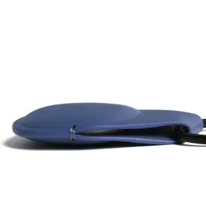 Porte-clés Mujjo Canopy pour AirTag en cuir bleu Monaco avec fermeture magnétique et anneau porte-clés