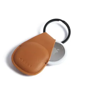 Porte-clés Mujjo Canopy en cuir havane avec anneau noir, conçu pour Apple AirTag, avec logo en relief