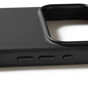 Funda de cuero negro Mujjo para iPhone 17 Pro Max con abertura para la cámara y cubiertas elevadas para los botones