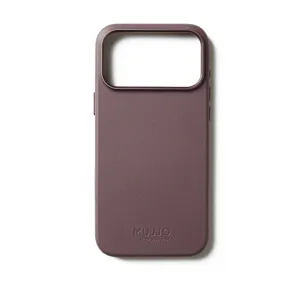 Funda de cuero Mujjo para iPhone 17 Pro Max en color malva, con botones laterales elevados y una gran abertura para la cámara.