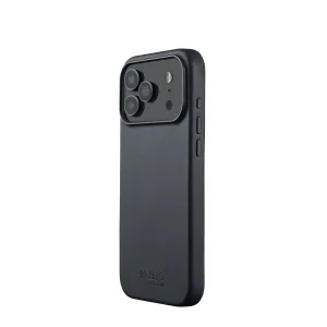 Funda de cuero Mujjo para iPhone 17 Pro Max en negro, con acabado de cuero texturizado y recorte elevado para la cámara