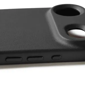 Funda de piel completa Mujjo para iPhone 17 Air en negro, con piel texturizada, recortes para la cámara y cubrebotones