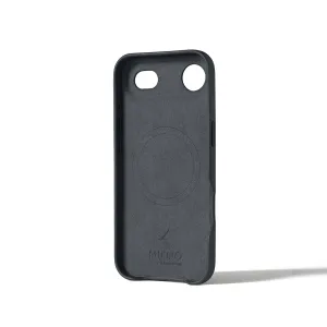 Funda de cuero integral Mujjo para iPhone 17 Air en negro, con MagSafe, borde elevado y recortes para la cámara