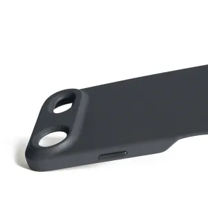 Funda de cuero negro Mujjo para iPhone 17 Air con acabado texturizado, bordes redondeados y recortes para la cámara
