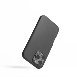 Coque Mujjo Shield pour iPhone 16 Pro Max avec finition texturée, découpe d’appareil photo surélevée et protections pour boutons latéraux
