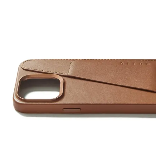 Mujjo iPhone 15 Pro Max leather wallet case in tan with stitched flap and camera cutout