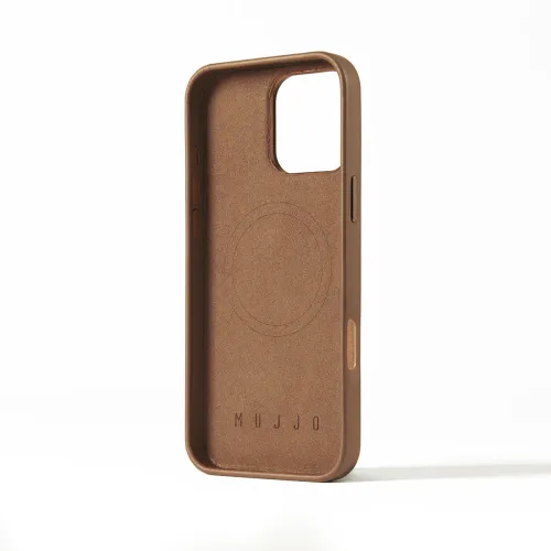 Mujjo Lederhülle in Hellbraun für iPhone 16 Pro Max mit MagSafe-kompatiblem Design und Kameraausschnitt
