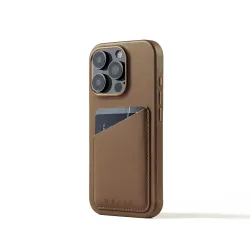 Mujjo Wallet Leather Case för iPhone 16 Pro i Tan, elegant och funktionellt mobilskal med kortförvaring